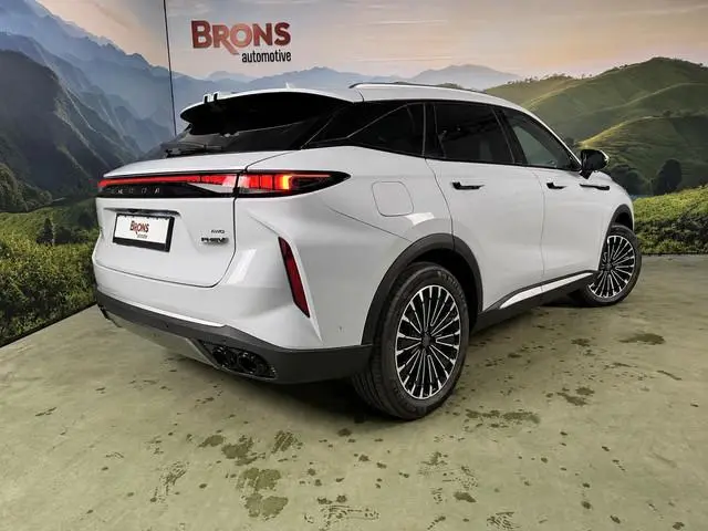 Omoda 9 SHS