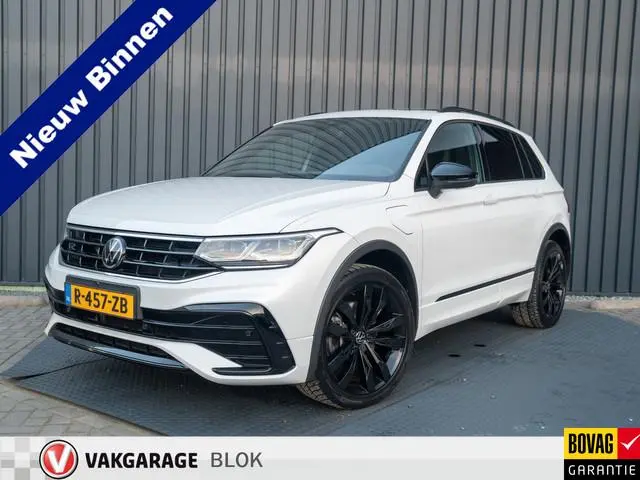 Volkswagen Tiguan 1.4 TSI eHybrid R-Line Business+ | 360 Camera | Panodak | 20'' | Keyless | Prijs R...