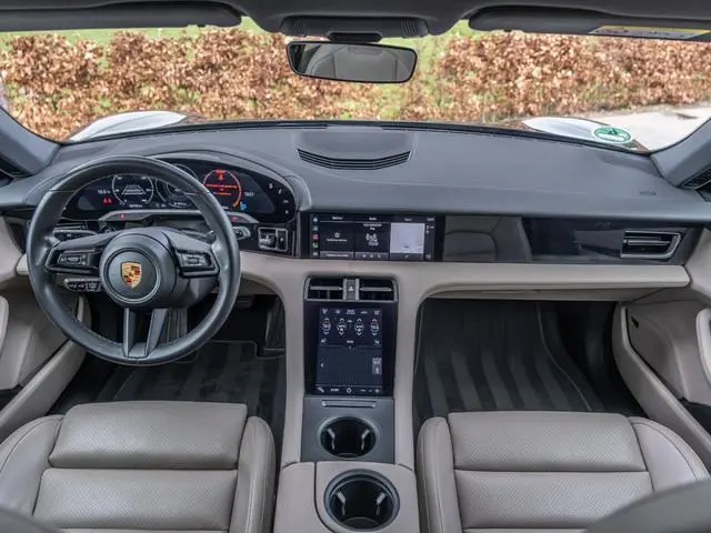 Porsche Taycan