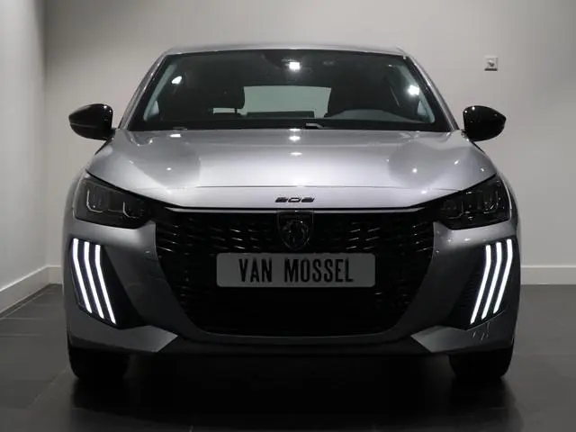 Peugeot 208 Hybrid 110 e-DCS6 Style CARPLAY - VOORRAAD - SNEL RIJDEN