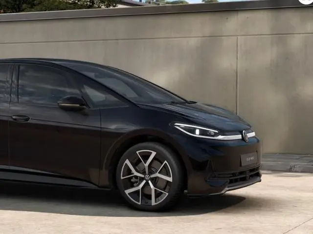 Volkswagen ID.3 Neo Style 84 kWh accu 231 PK Hatchback Elektr · Panoramadak · Steunhaak voor fietsen...