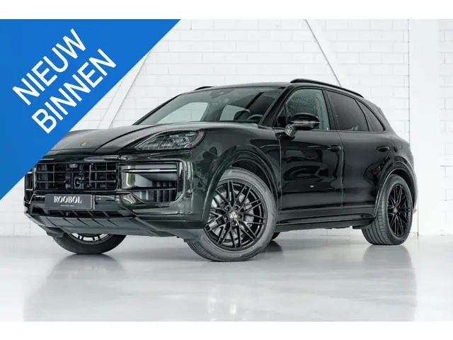 Porsche Cayenne E-Hybrid l PTS Olivegreen l Sport Design l Bose l Pano l