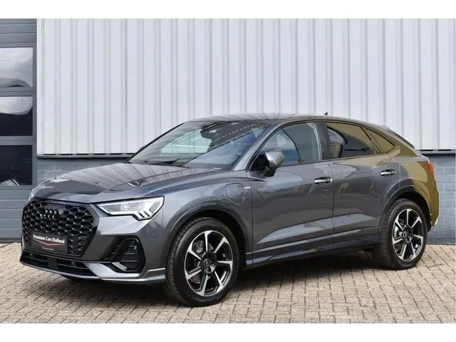 Audi Q3 Sportback 45 TFSI e S-Line Black Ed Navi Leder Camera Trekhaak 19 Inch