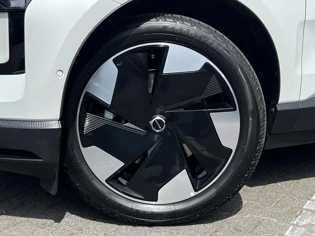 Volvo EX30