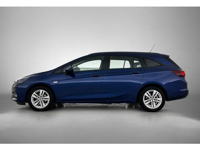 Opel Astra Sports Tourer 1.2 Business Edition | 110pk | Trekhaak | 49.000km! | Camera |
