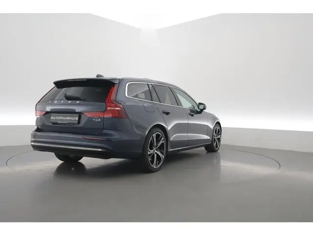 Volvo V60 2.0 T6 Plug-in hybrid AWD Plus Dark | Pano | HUD | Memory Seats | 360cam | 19'' | Leder |...