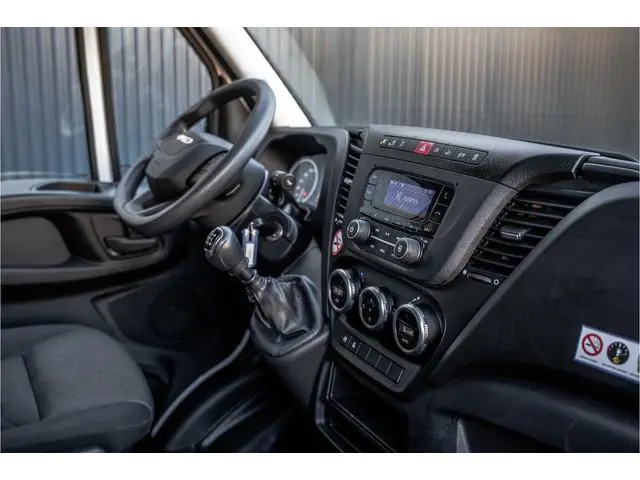 Iveco Daily 35S16 | 160PK | 3-Zits | Climatronic | Trekhaak 3.500 Kg