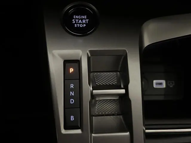 Peugeot e-308