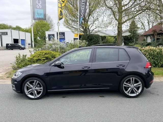 Volkswagen Golf 1.5 TSI DSG 150PK R-Line•Pano•Navi•Camera