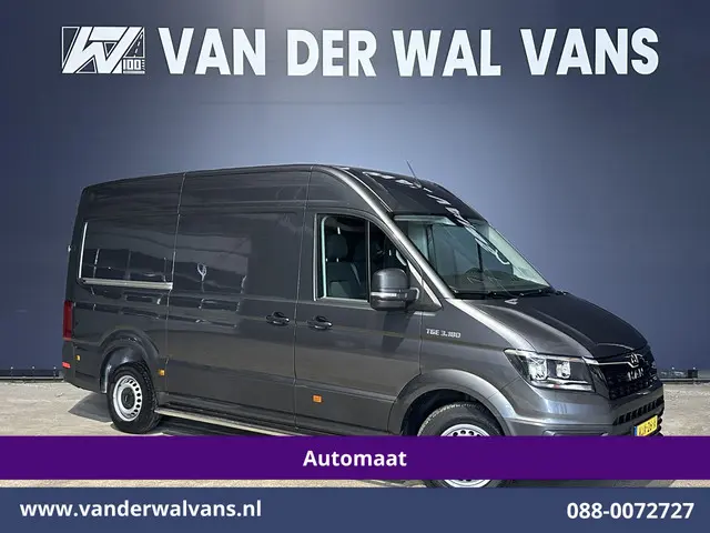 Volkswagen Crafter 2.0 177pk Automaat L3H3 L2H2 Euro6 Airco | Camera | 3000kg Trekhaak | Apple Carpl...