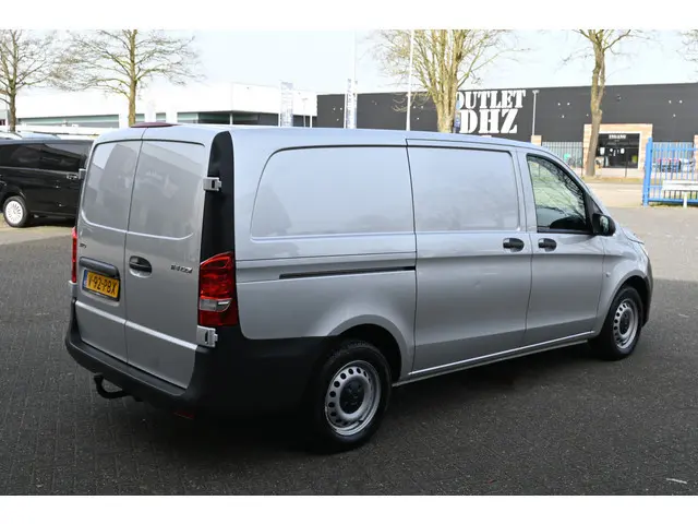 Mercedes-Benz Vito 114 CDI L2 Camera, Trekhaak, Achterdeuren
