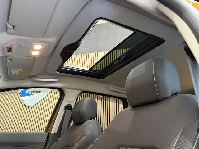 Dacia Duster 1.2 TCe Comfort Airco | Schuifdak | Cruise control | PDC | 17" | NAP | Volledig keurig...
