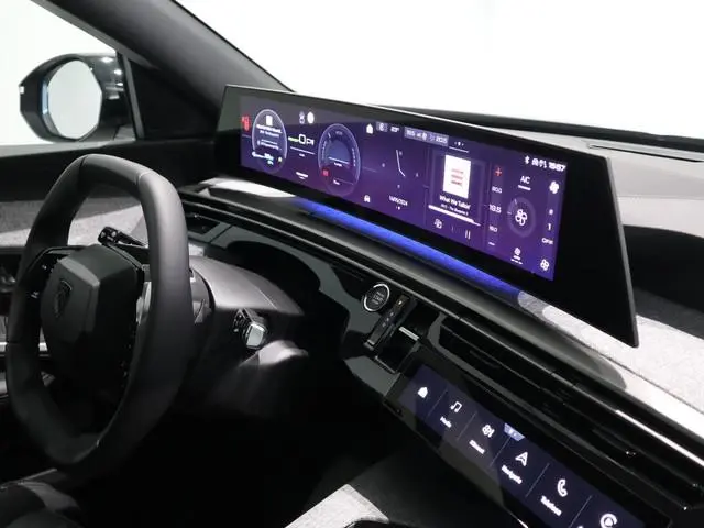 Peugeot e-3008
