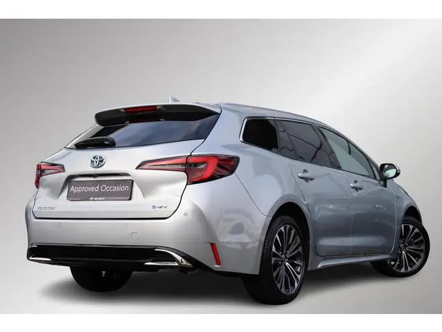 Toyota Corolla Touring Sports Hybrid 140 Dynamic Limited, Stuurverwarming Parkeersensoren
