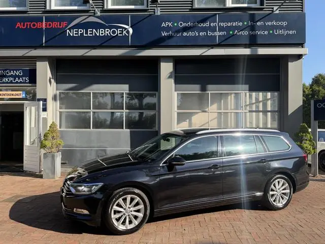 Volkswagen Passat Variant 1.4 TSI ACT Comfortline Business Stoelverw. | Trekhaak |  12-2017 166.034...