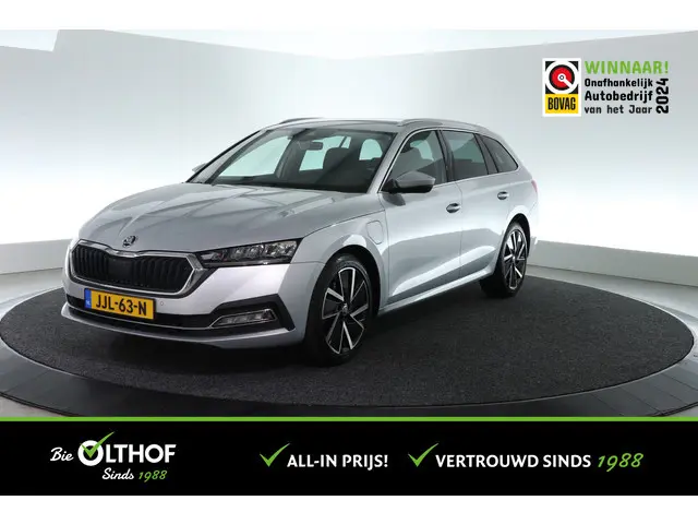ŠKODA Octavia Combi 1.4 TSI iV PHEV Business Edition | STOEL- STUURVERW. | CAMERA | CARPLAY | 