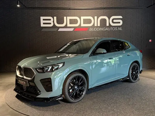 BMW iX2