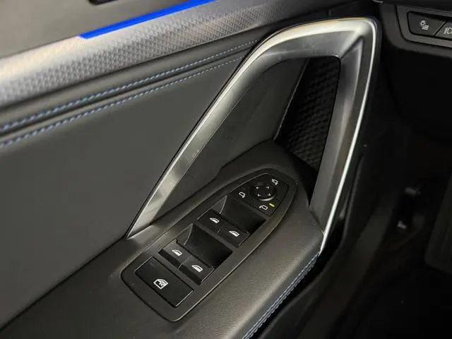 BMW iX2