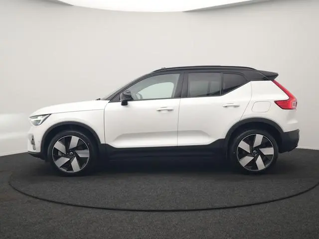 Volvo XC40 Recharge Ultimate 70 kWh 232pk Dealer O.H | Panodak | Adaptive Cruise | Harman / Kardon |...