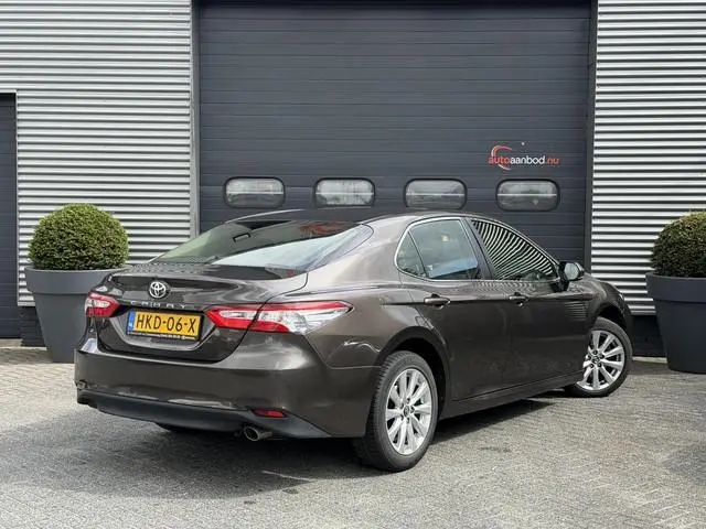 Toyota Camry 2.5 Hybrid Dynamic | Camera | Lederen Bekleding | Stoelverwarming | Lichtmetalen Velgen...