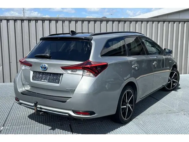 Toyota Auris Touring Sports 1.8 Hybrid Dynamic Bitone, Trekhaak
