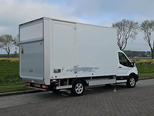 FORD TRANSIT 2.0 bakwagen laadklep !