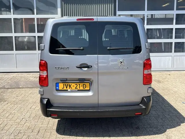Peugeot Traveller