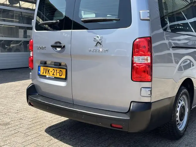 Peugeot Traveller