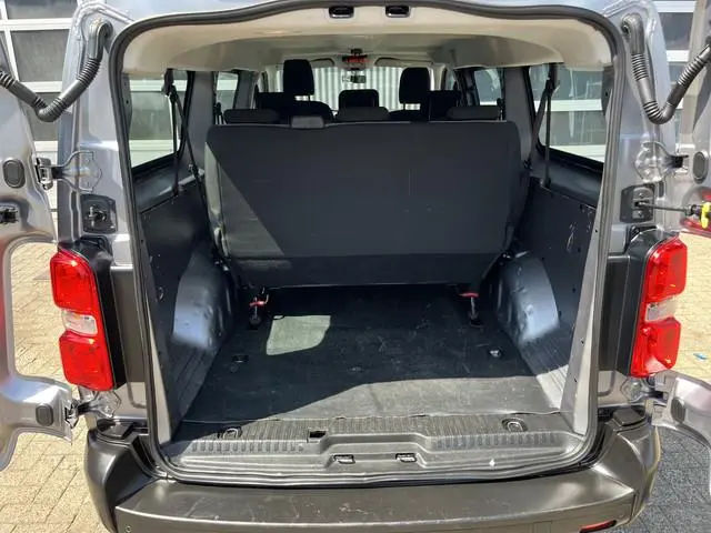 Peugeot Traveller