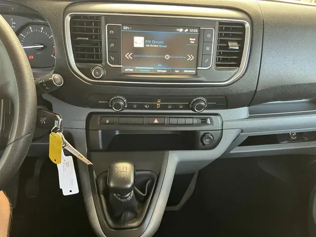 Peugeot Traveller
