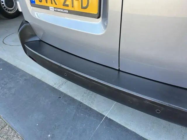 Peugeot Traveller
