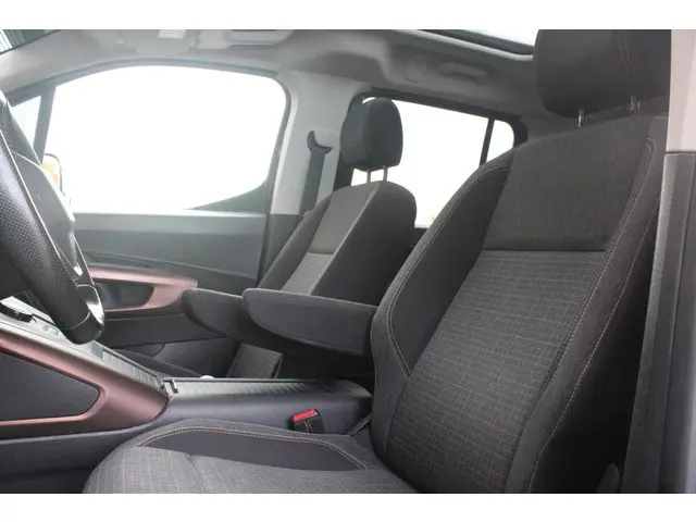 Peugeot Rifter 1.2 130PK AUTOMAAT GT-LINE | PANORAMA DAK INCL. BAGAGE DEK | TREKHAAK | NAVIGATIE | A...