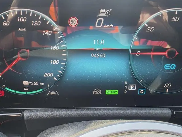 Mercedes-Benz EQA