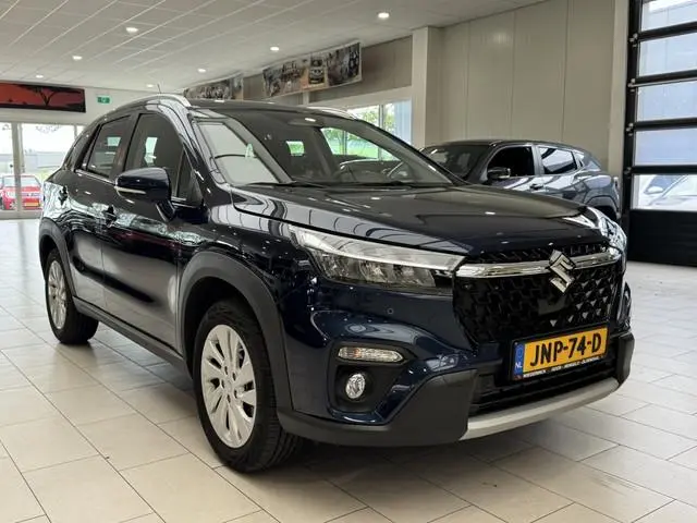 Suzuki S-Cross