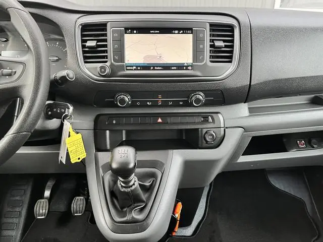 Peugeot Traveller