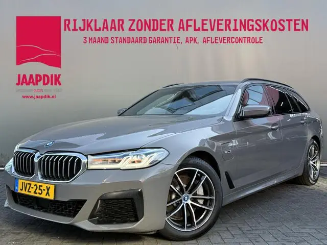 BMW 5-serie Touring BWJ 2022 530e xDrive 293 PK  High Executive M-Sport AUTOMAAT | TREKHAAK ELEKTR....