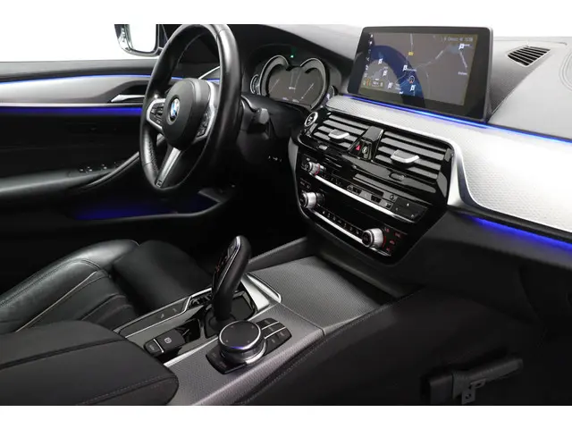 BMW 5-serie 530e iPerformance M-Sport High Executive | COMFORT ACCES / PARKING- PACK | LEDER | CAMER...