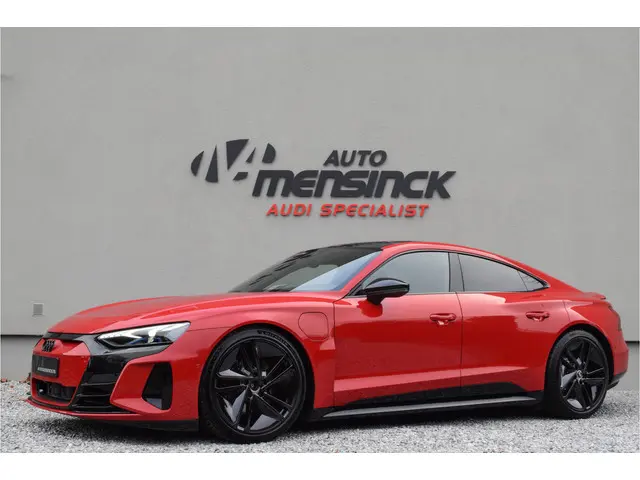 Audi e-tron GT Quattro / RS Design Interieur/ B&O/ Panoramadak/ Luchtvering