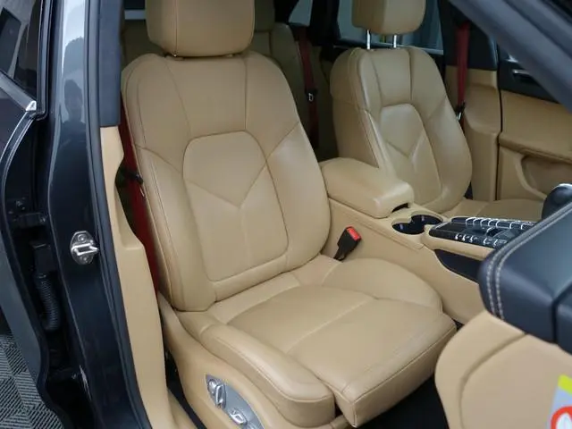 Porsche Macan 3.6 Turbo Sport Chrono, Alcantara Design, Stoelventilatie, Burmester, 360 Camera, Stan...