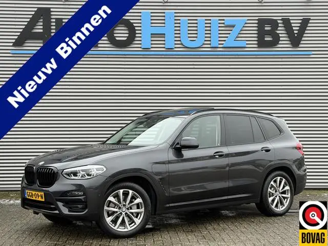 BMW X3 xDrive30e High Executive Leer Panoramadak Trekhaak Adaptieve LED 19 Inch Keyess Entry Head-Up...