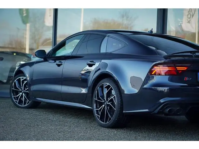Audi S7