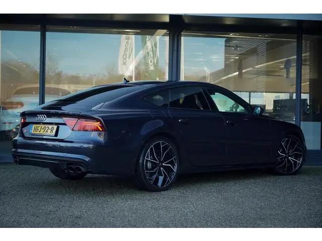 Audi S7