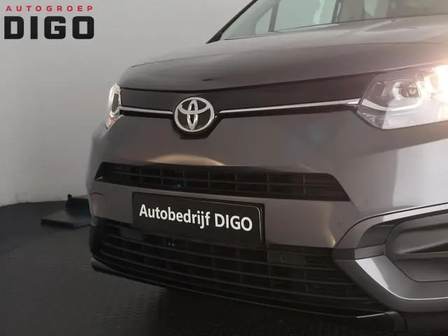 Toyota pro-ace