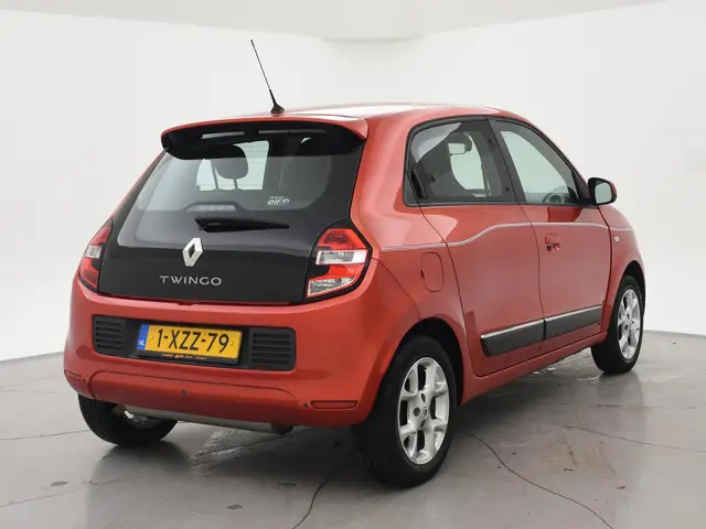 Renault Twingo 1.0 SCe DYNAMIQUE + CAMERA | NAVIGATIE | PDC | CRUISE | AIRCO | DAB | LMV