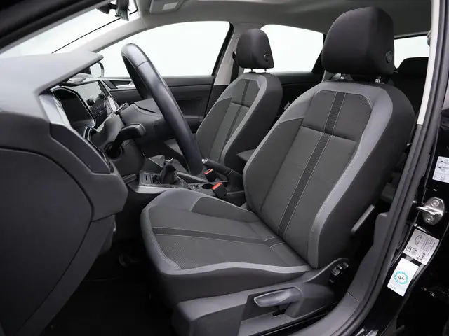 Volkswagen Polo 1.0 TSI 95 pk Style | Panoramadak | IQ Light | Beats | Stoelverwarming | Navigatie |...