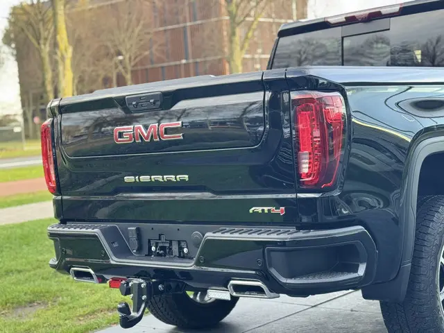 GMC Sierra