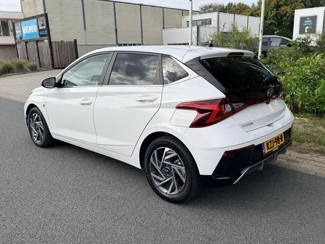 Hyundai i20 1.0 T-GDI 48V Hybrid 100PK Automaat•Navi•Camera