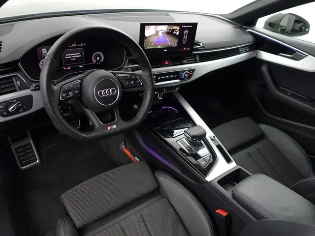 Audi A5 Sportback 40 TFSI Launch edition Sport- Xenon Led Matrix, Sfeerverlichting, Exclusive Colour...