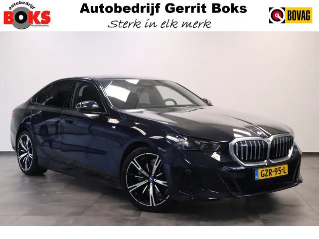 BMW 5-serie 530e M Sport Edition Panoramadak Head-up Harman/Kardon 24 maanden garantie mogelijk (*vr...