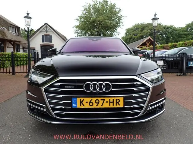 Audi A8 55TFSI QUATTRO B&O/PANO/360*/TREKHAAK/SOFTCLOSE/ACC/NACHTZICHT